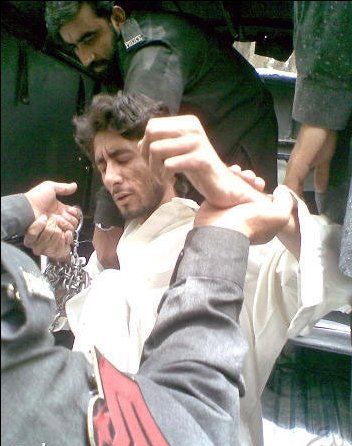 BalochDaaim's tweet photo. Pakistan army & ISI are denying the forceful abduction, detention & whereabouts of disappeared Baloch persons.While 1000's abducted Baloch's after tortured have been killed in custody.Their mutilated bodies were discovered across Balochistan
#SaveBalochMissingPersons
#IVBMP
#UN https://t.co/Ct4FduILEw