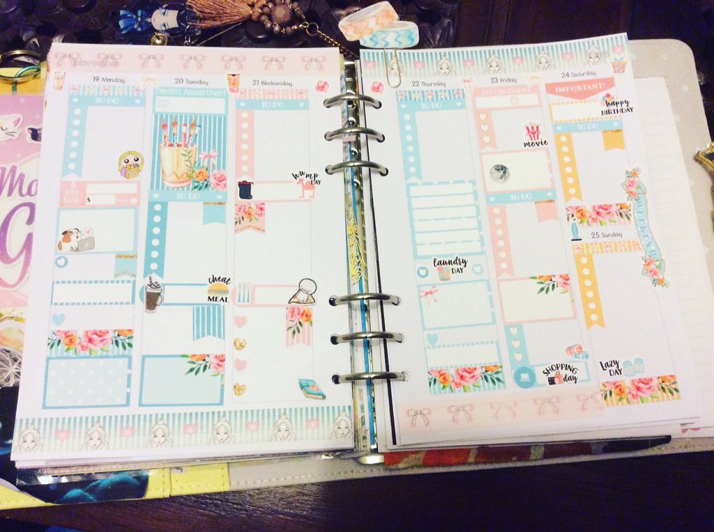 Neish39's tweet photo. Left of kit from last week, kit from @beehavendesignz plus #Washi from @inspiredlifestudios Extra #stickers from @thecoffeemonsterzco @foxandcactus @witchcraftbyjessi 

#plannergirl #planneraddict #planner #plannerkit #plannerspread #beforethepen #plannerstickers #weeklyspread https://t.co/cELjFu21lP