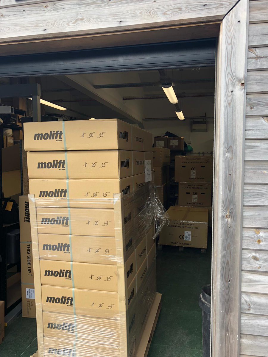 Been a busy week at Simply getting 16 Oxford hoists out to one of our local hospitals, 12 Molift raisers and plinths to other various customers!
