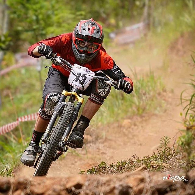 matejcharvat's tweet photo. Full speed into a new week!
.
.
. .
๐ท@utopiafoto
.
.
#charvatbros #bansheebikes #yinafamily #yitechnology #elementstore #bicistickers #mtblife #freeride #downhill #cycling #kastarwheels #LI #indonesia #indonesiandownhill #kudus #ternadi #idh #speedinโฆ https://t.co/55Sy9U5GHP https://t.co/DUToK7JYj5