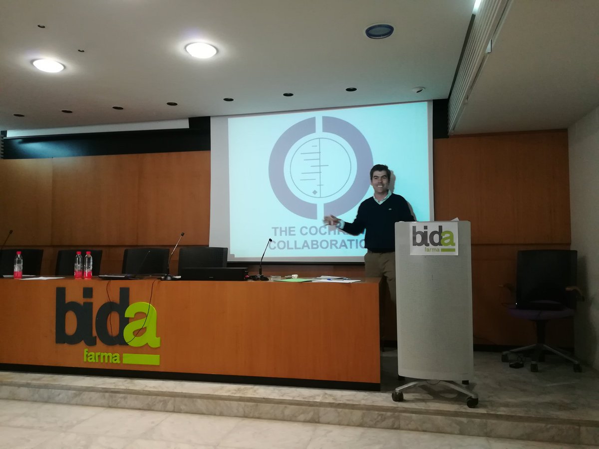 rosaritoCIM's tweet photo. Formación de #ANM del @CACOF_ en @BidaFarma Antonio Olry de la @EASPsalud nos explica cómo registrar datos para el estudio. Seguimos!!! 💪🏽 #farmacia #adherencia #aprendiendoconlospacientes https://t.co/lQt5d4TPhS