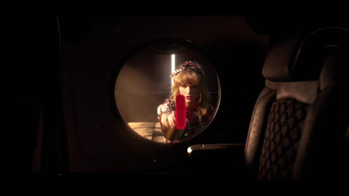 Jess 🐍 (@mustlikemeform3) on Twitter photo 19/11/2018 14:45:40 So close to 1 billion views 🐍 youtu.be/3tmd-ClpJxA #ARIAsTaylorSwift #ARIAS So close to 1 billion views 🐍 youtu.be/3tmd-ClpJxA #ARIAsTaylorSwift #ARIAS