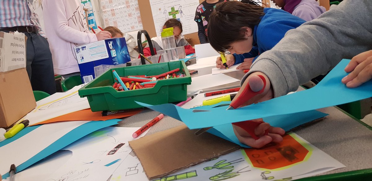 TorrianoJuniorS's tweet photo. Year 6 pupils are planning their light energy saving prototypes during #hackathon18 https://t.co/b48ngWve08