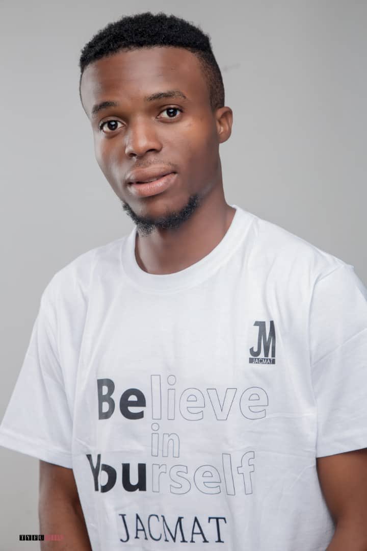 jacmat243's tweet photo. #BE #YOU vs #BELIEVE #IN #YOURSELF by #JacmatStore🔥, get your t-shirt right now 👉#Call&Sms +243 971648680 #Instagram @jacmatstore https://t.co/yXUDvq3bzN