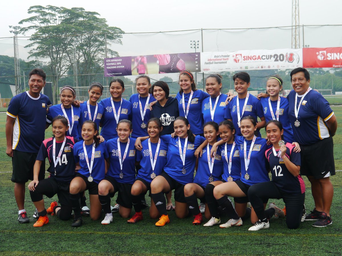 MCHS_VFT's tweet photo. SINGA CUP 2018 GIRLS U18 1st RUNNER UPS! 🥈⚽️ good job girls!!! #MCFIGHT https://t.co/Ehtre6YXJw