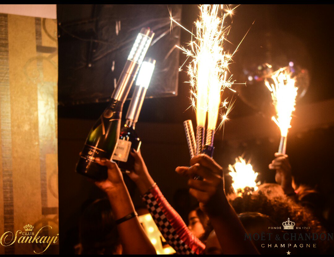 ClubSankayi's tweet photo. The weekend still belongs to us! Undisputed entertainment plus the stars of the Zimbabwean nightlife💯 #SillySummer is upon us, don't miss the party train #SankayiLifestyle https://t.co/U7fImilN2W
