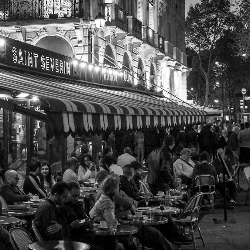 Midnight in Paris #cafe #patio #paris #france #streetphotography #streetfashion #editorialphotography #life #living #wonderlust #travelgram #travelphotography #vacation #travelblogger #travel #europe  #blackandwhite