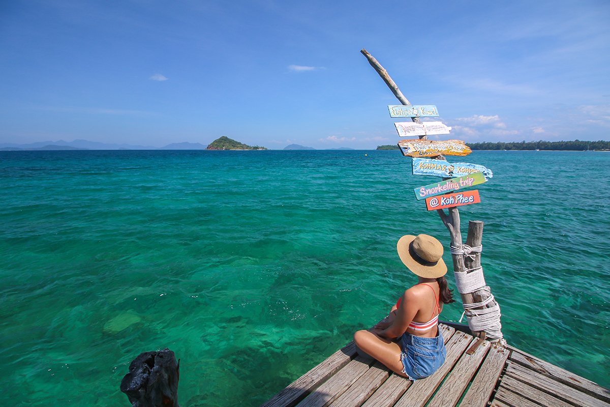 alifeatraveller's tweet photo. #เกาะหมาก #ตราด วันแดดดี
ทะเลสวยใส วิวส��ยๆ หลายอ่าว
เกาะนี้เงียบสงบ เหมาะกับมาพักผ่อน
มาเที่ยวกี่ทีก็ฟินครับ 

#นายสองสามก้าว #ReviewThailand https://t.co/L2VixSB69p
