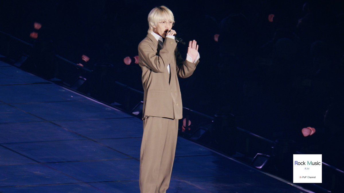 RockMusic_2018's tweet photo. https://t.co/c1pcXFUDMA

181111 BLACK PINK in your area concert
#블랙핑크 콘서트(guest stage) #자이언티 (Zion.T) #HelloTutorial@181111 락뮤직
Hello Tutorial #헬로튜토리얼
자이언티 Zion.T [4K 직캠] FANCAM https://t.co/ISy49ayRrq