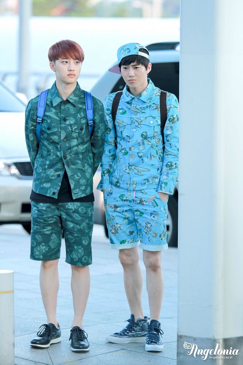 kyvngmyeon's tweet photo. freshmen year vs senior year https://t.co/bHfcwZonxU