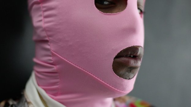This Thursday 22 Nov, <a href="/VIVID_/">Vivid Projects 💙</a> Birmingham host the final screening of this year's <a href="/videoclub_uk/">videoclub</a> #Selected tour, with moving image work by emerging artists including Imran Perretta, Gery Georgieva, <a href="/k_ofoeme/">Kamile Ofoeme</a>, Jala Wahid &amp; more! 
Book: videoclub.org.uk/selected-viii-…