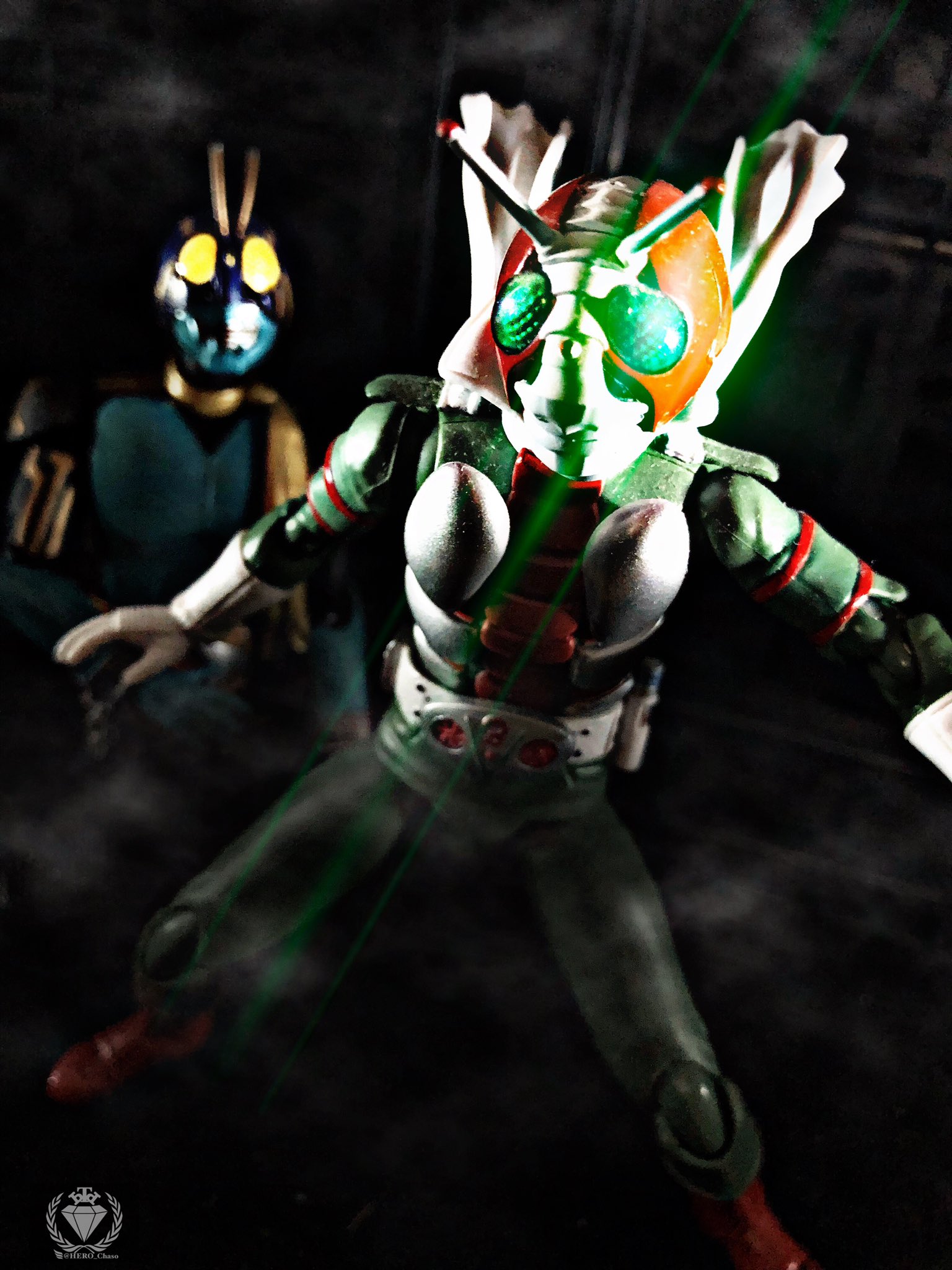 ピッピ Twitterren 夜のフィギュア撮影会 テーマ 救 仮面ライダー3号のピンチを救いに駆けつけたのは3号ライダーである仮面ライダーv3だ 仮面ライダー 仮面ライダーv3 仮面ライダー3号 特撮 オモ写 フィギュアーツ写真部 フィギュア撮影友の会 T Co