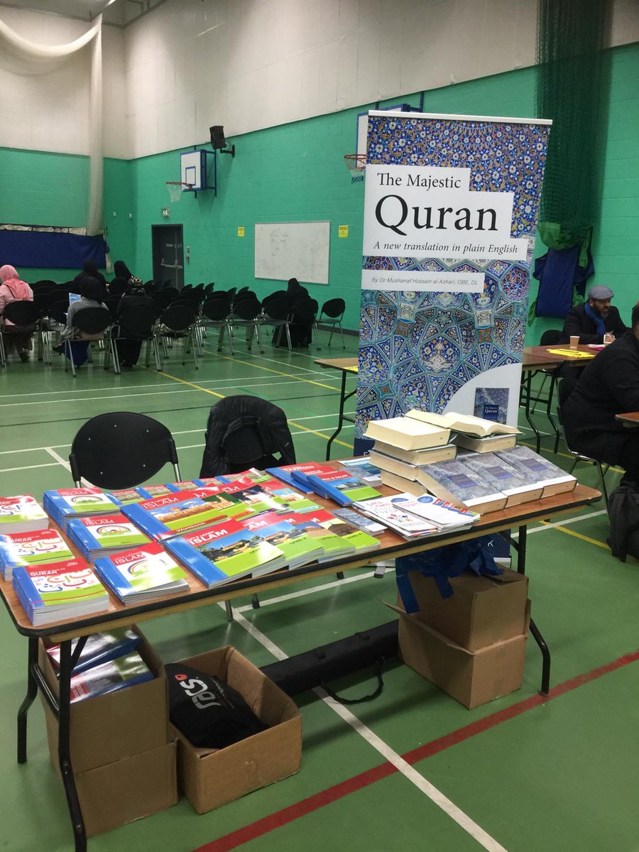 officialkarimia's tweet photo. A couple of pics from last weekend's @MuslimSchools event in Leicester. Alhamdulillah, there was a lot of interest shown in our resources and they were highly praised. #LetsLearnIslam https://t.co/vsw2yGiVnT