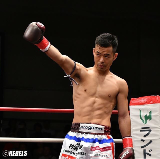 雪崎 お前らが思うカッコイイポーズを教えろ キックボクサーで 居合いパンチャー の異名をもつ町田光選手の入場ポーズ Ko両国18 Knockoutkb