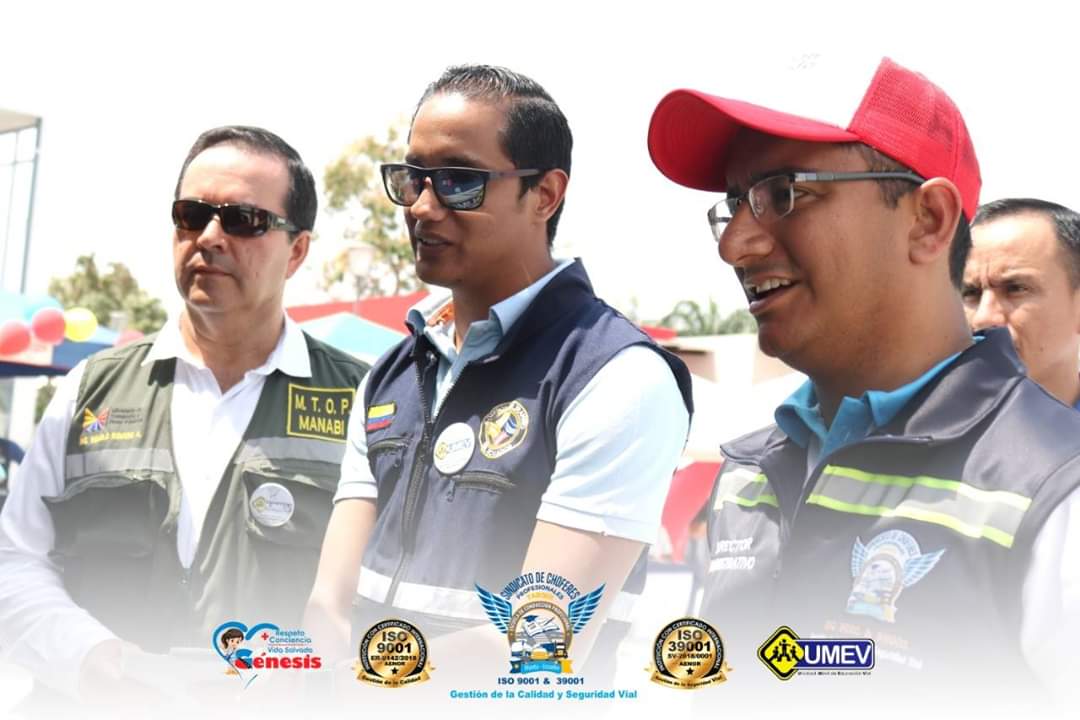 SCHP_TARQUI's tweet photo. |DÍA MUNDIAL DE LAS VÍCTIMAS DE TRÁNSITO| Participamos en la #FeriadeSeguridadVial convocada por #MinisteriodeTransporte, como parte de una serie de eventos desarrollados en la capital, donde compartimos con diferentes instituciones nuestra experiencia. #EducamosparaSalvarvidas https://t.co/lpoA8uxqvi