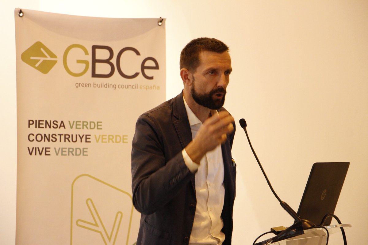 Construtec_'s tweet photo. La semana pasada se celebró #Construtec18. Cuatro intensos días en @feriademadrid bajo el paraguas de @epowerbuilding . ¡¡Os esperamos en 2020!! #epowerbuilding18 https://t.co/5Y4txfkoHT