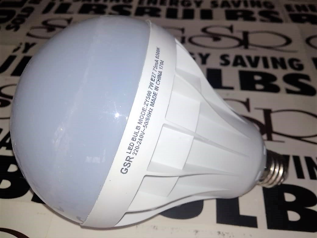 GSRLightings's tweet photo. What do you want in a light bulb? Brightness, longevity, energy-efficiency.. name it and we'll show you how  #GSRlightbulbs fit the bill 👍
Contact us today, become a dealer with benefits - 08033209477 info@gsrlightings.com.ng

PIC: 7w pure white LED E27 Screw type

#bulbsupplies https://t.co/ziuJryxPCX