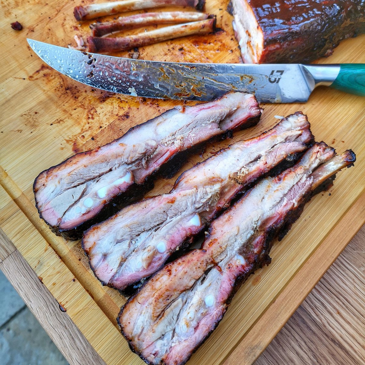 Another shot from yesterday's rib cook.

Juicy enough?

Look at the blade....!

Nice to know there are leftovers in the fridge for today.

#tacos #nachos #sandwich

Can't decide. Any other ideas for chopped rib meat?