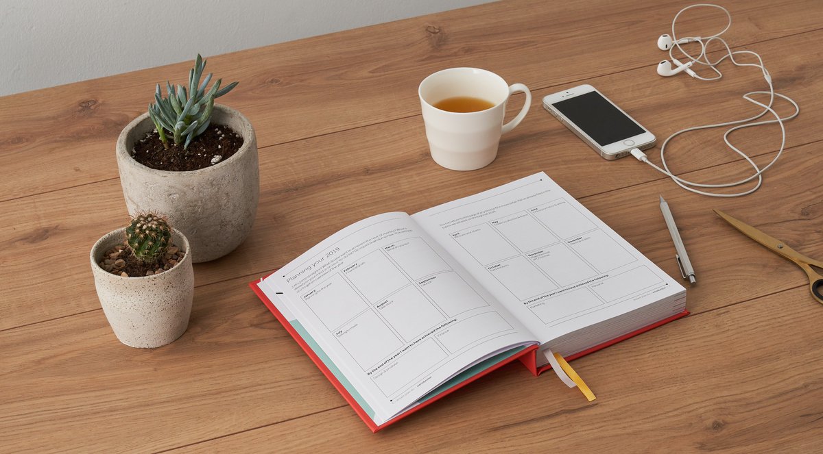 The Dream Plan Do planner journal from <a href="/TheDesignTrust/">The Design Trust</a> generously gives important structure, positive support, great information, reflection, inspiration, growth, guidance and advice for small creative businesses! #MondayMotivation
Get your copy here: dream-plan-do.com/shop/