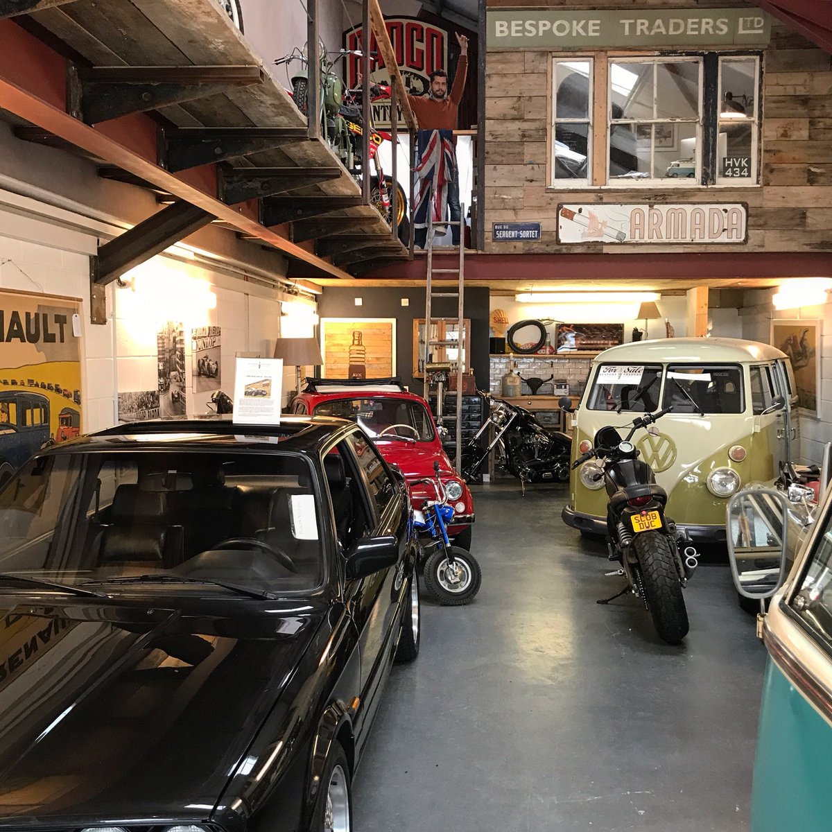 Always something to fall in love with @bespoketraders #petrolhead ⛽️