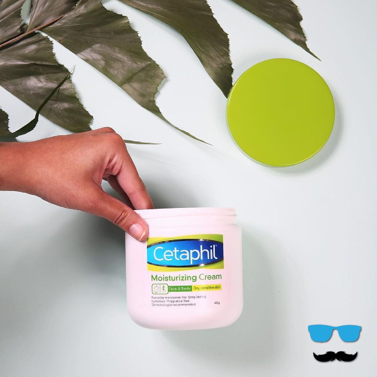 حافظ على الترطيب المثالي.

.Keep your #skin moisturized

@alhajerypharmacy
Location l Lower Ground Floor
.
#alhamratower #Kuwait #q8 #ALhamraCSR #pharmacy