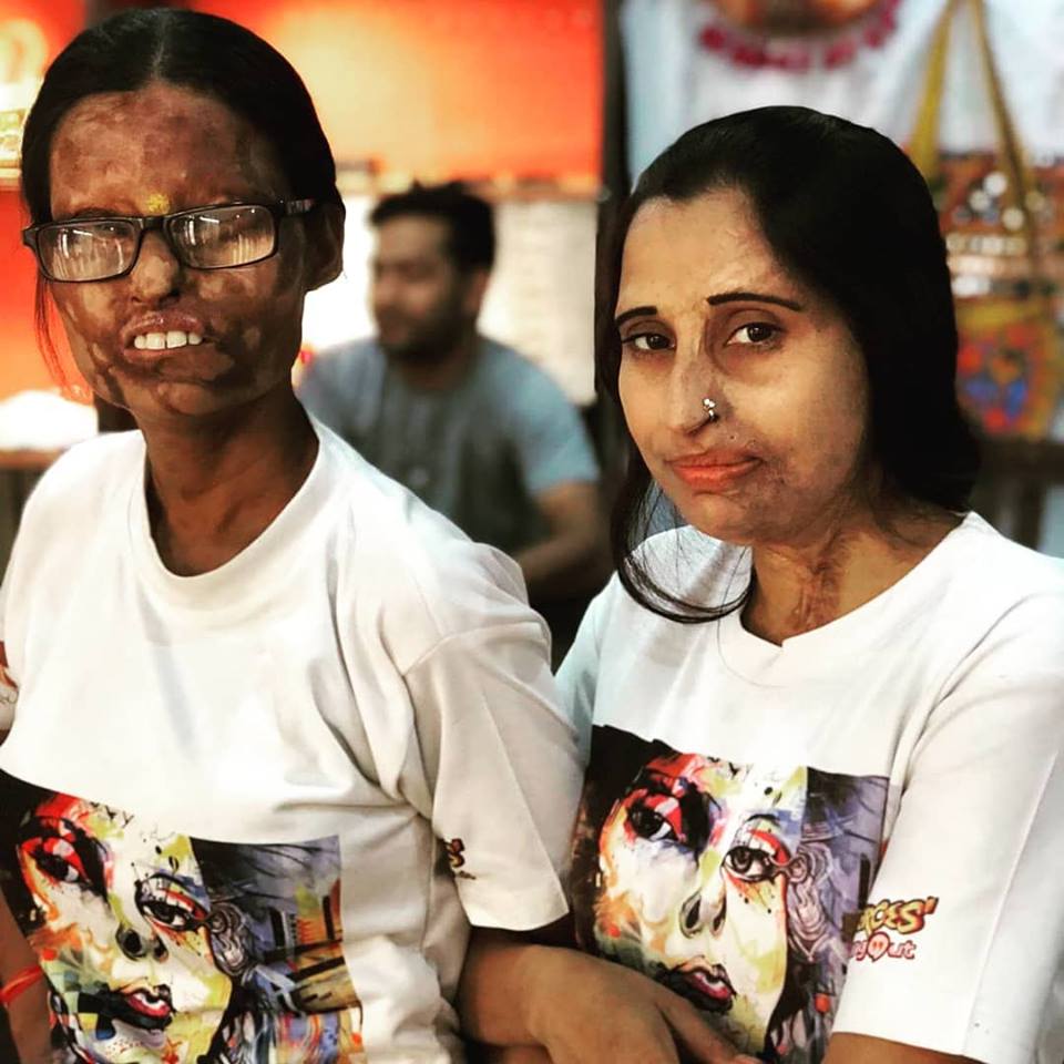 StopAcidAttacks's tweet photo. We have courage, Need your support !!
#savesheroes
To support : https://t.co/UCH1jI4XyJ
#StopAcidAttacks https://t.co/vDD1MF7FvT