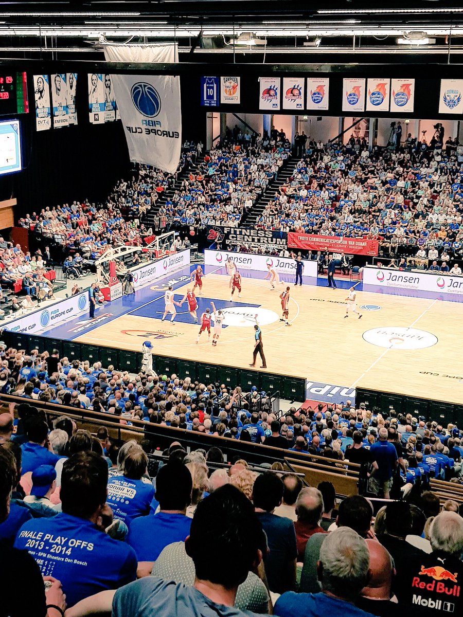 Donar_Official's tweet photo. 🏀🔥🚨RT (én volg ons) en maak kans op 2 vrijkaarten voor de MUST WIN wedstrijd morgenavond (dinsdag 19:30 uur) in MartiniPlaza 🚨🔥 🏀

De winnaar v/h duel tegen @spiroubasket (België) plaatst zich voor de volgende poulefase in de @FIBAEuropeCup! 🇪🇺🏆

👕LET’S ROCK THE PLACE! 👕 https://t.co/mJbJJbL9RD
