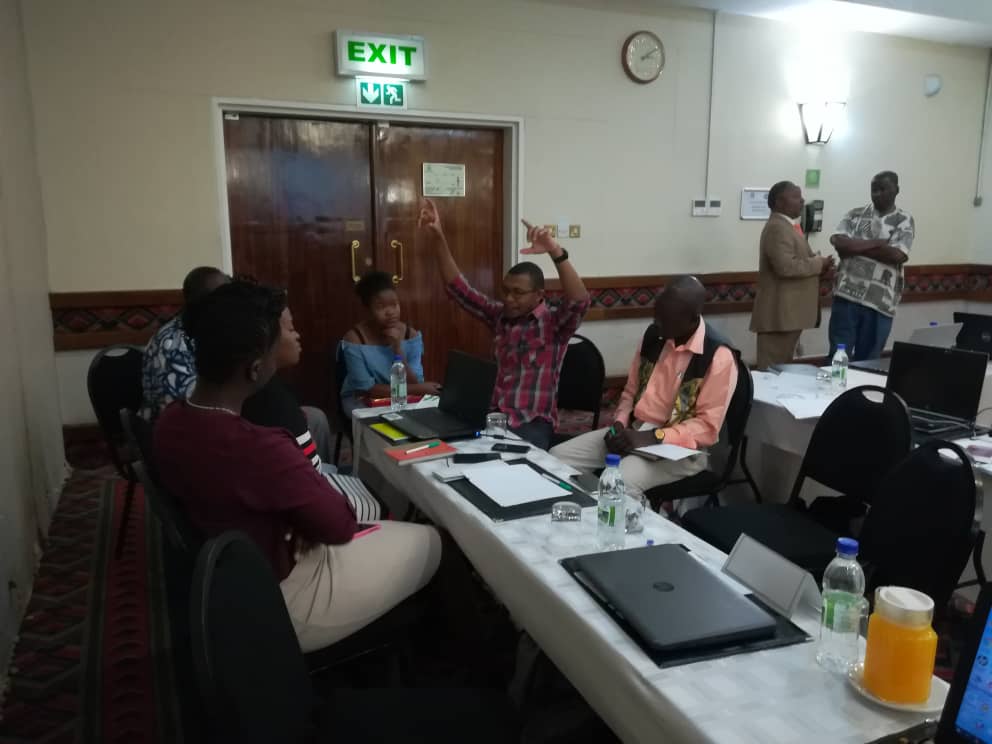 ZNCWC's tweet photo. #CRCQM Coalition members get into groups to formulate Child Rights Coalition Vision @rncypt @SOSZimbabwe @PlanZimbabwe @IssuesPaneNyaya @263Chat @ShamwariyeMwana @SaveChildrenZIM @njcazim @WorldVisionZim https://t.co/7jpux2AJod