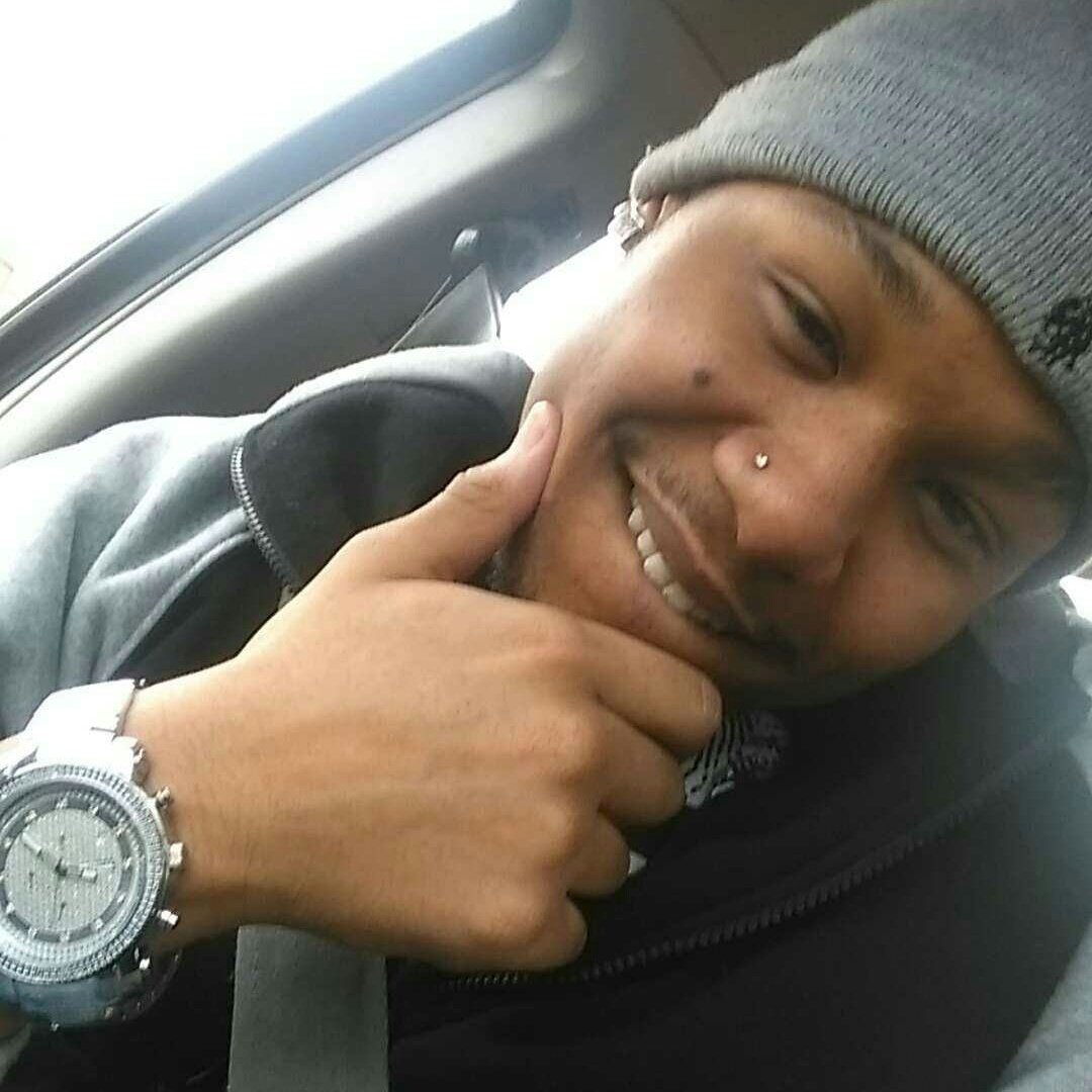 montboychip's tweet photo. @beeziespams @BabyRozier Add da kiid https://t.co/dPw8xw6P9F