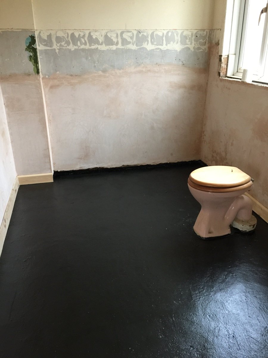 N-virol Superseal Latex Polymer liquid damp proofing membrane painted across damp floor slab. Two coat application. Suitable to screed over or tile on. Available in black and white colours and 5 and 10ltr pot sizes. 1ltr covers 1m2 in 2 coats.