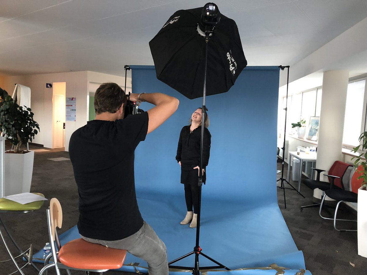 AViltart's tweet photo. Dernière étape de la tournée #GenerationAXA sur le site #balma. De belles photos pour mettre à l’honneur les femmes et les hommes d’@AXAFrance. Merci à toute l’équipe #Com pour l’accueil et la parfaite organisation. #Proudtobeaxa #oneAXA @mathildemarre @NathMer31 @AnaisBeaudoin https://t.co/LlHUCfM8dB