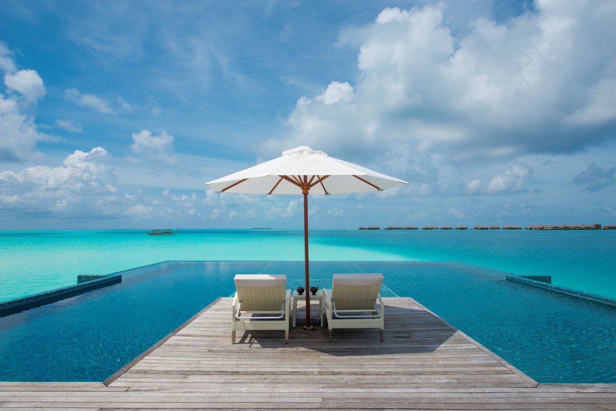 Wishing I was here this Monday... @ConradMaldives 

#LDH #ldh #travel #LuxuryTravel #MondayMotivation #Conradrangali #Maldives