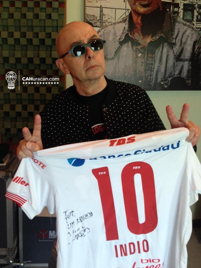 CAHuracan's tweet photo. #Huracán 🎈🎶 El Globo jugará el clásico de barrio más grande del mundo con una estampa en su camiseta, conmemorando los 25 años de los recitales que Patricio Rey y sus Redonditos de Ricota celebraron en el Palacio Ducó 📸👇
https://t.co/ODRhk70C7N https://t.co/2gXmEJE1Yq