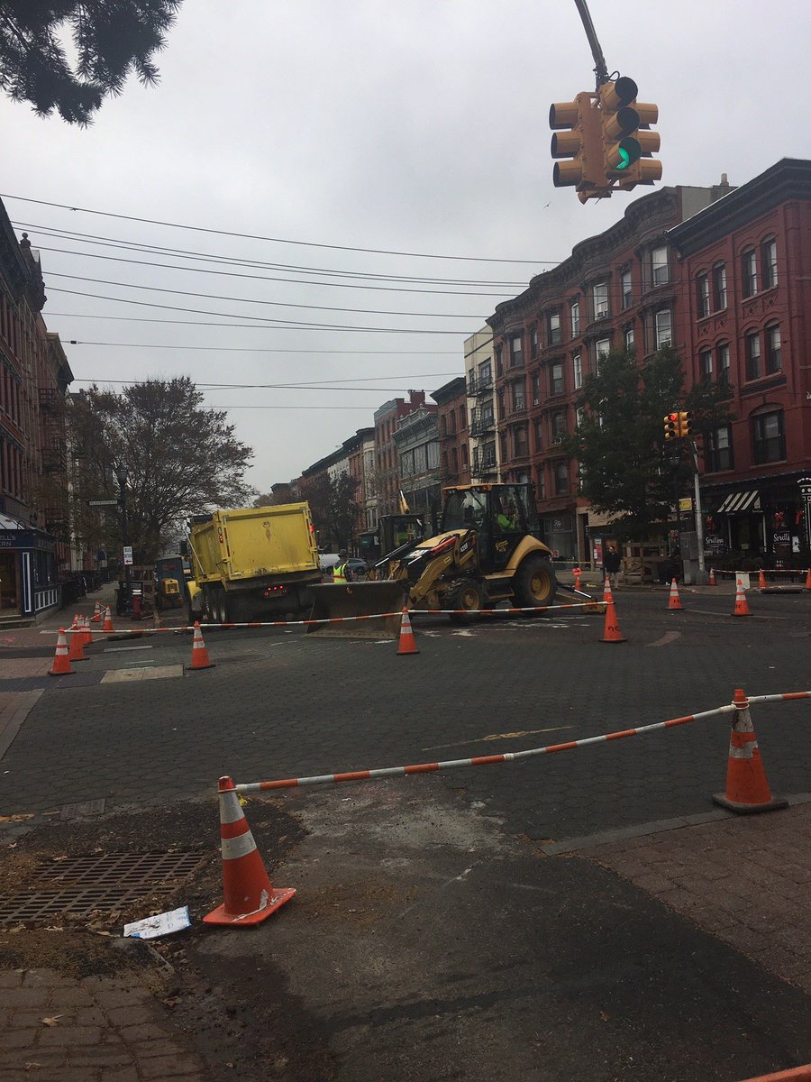 WashStProject's tweet image. Nov. 19 - Sidewalk at 12th Street, with road closure from Bloomfield to Hudson. Water main tie in and drainage at 11th Street, with east bound lane closed from Washington to Hudson.