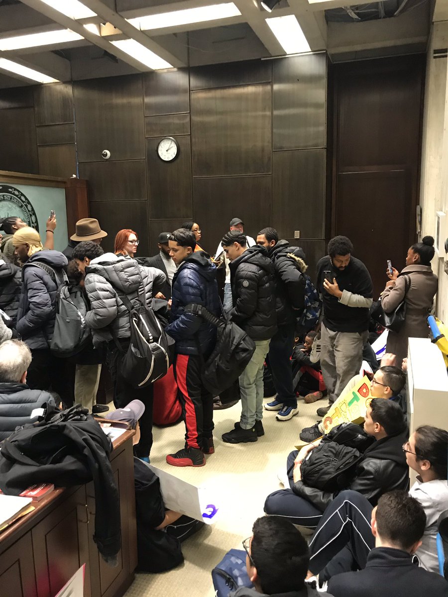 James Vaznis (GlobeVaznis) Twitter