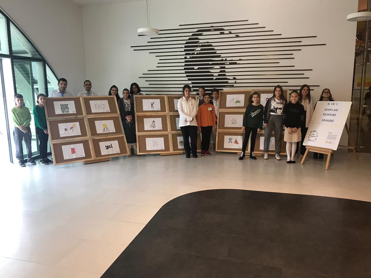 Ataşehir 1 Doğa Koleji'nde 6. ve 7. sınıf öğrencilerimizin hazırladığı 'Resfebe' çalışmaları, birbirinden güzel el emekleri, yaratıcı fikirleri sergilendi.👏☺ #AkılOyunları @MUALLA_OZS <a href="/elvin_oven/">Elvin Öven Güçbilmez</a> @vlknyazici @MgeDoan25009589 <a href="/ersinsimsek/">ersin şimşek</a>
