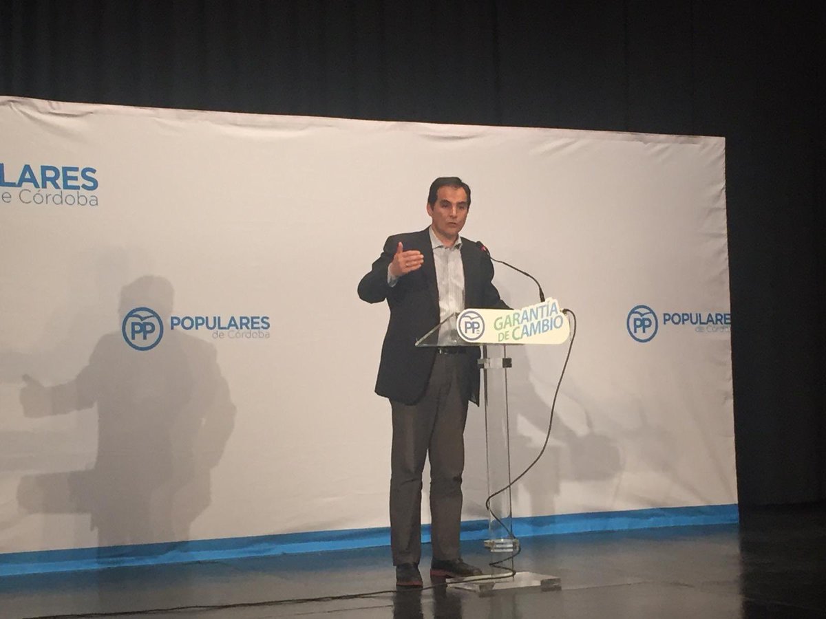 ja_nietob's tweet photo. En #DosTorres (Córdoba) encuentro con @TeoGarciaEgea 
Las propuestas del @pp_cordoba para un cambio tranquilo en nuestra tierra. 
Hay que asegurar el relevo generacional en las empresas agrarias y ganaderas. 
Nos jugamos el futuro del #ValleDeLosPedroches.
#VotaGarantíadeCambio https://t.co/hhcFKzlgWE