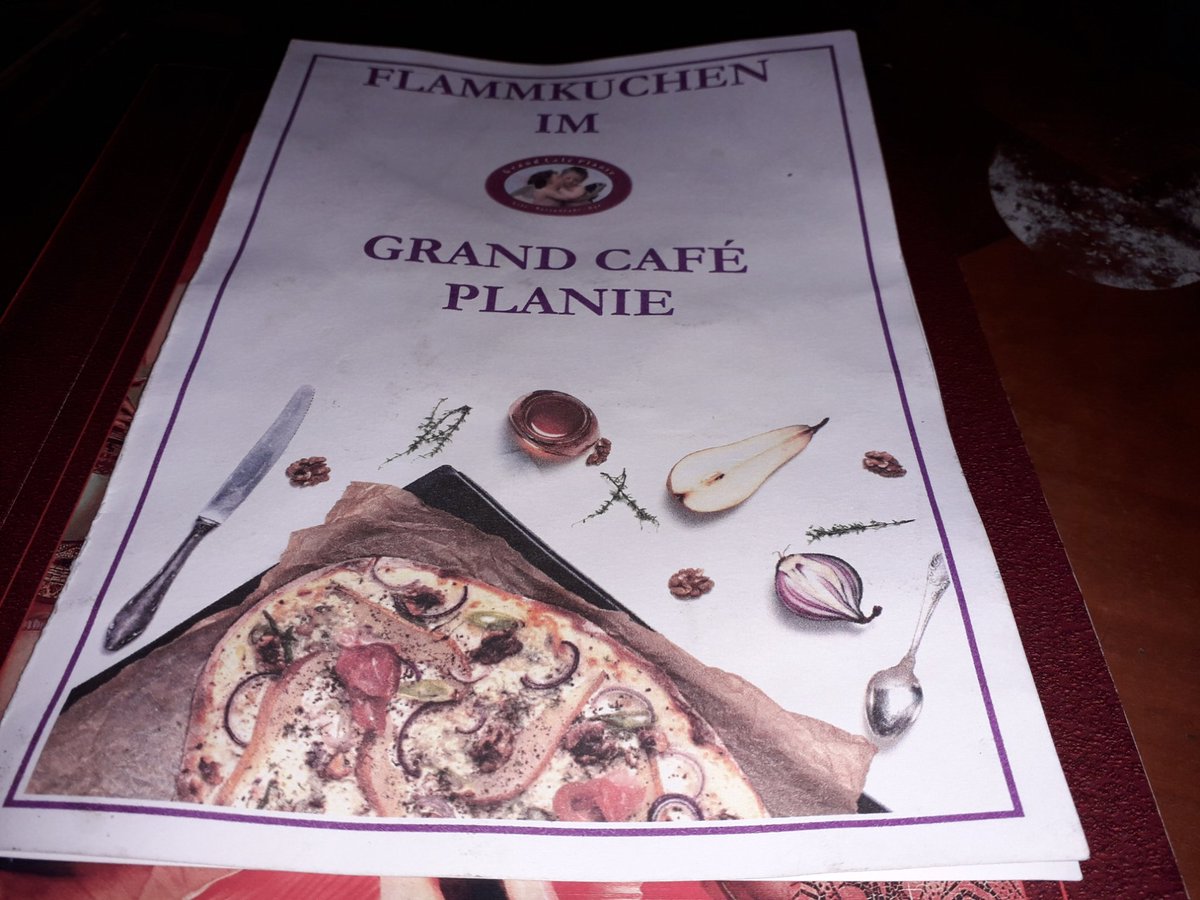 janedowson10's tweet photo. Back at one of my fave places for dinner with @hannahkira13 and #Moataz @CafeGrandPlanieStuttgart https://t.co/vv8DA7TSKL