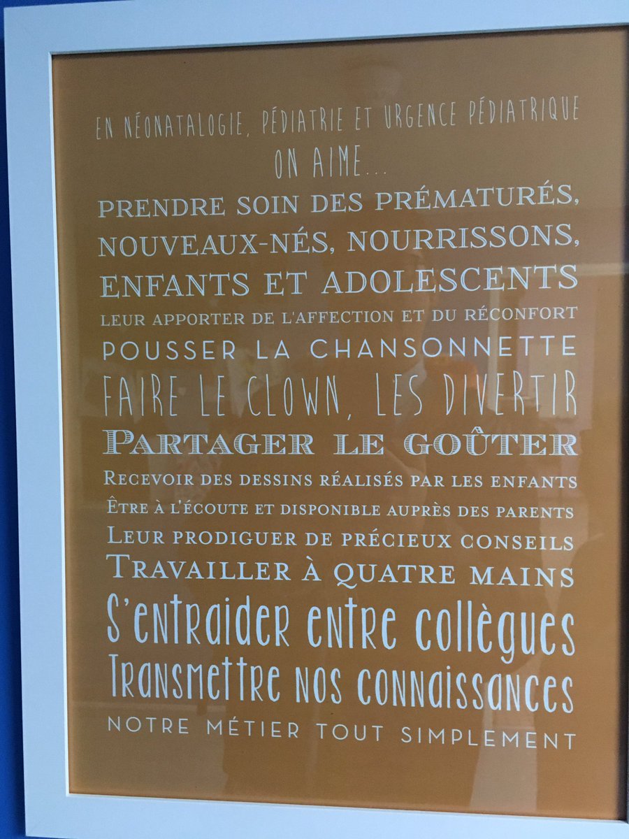 karim_mameri's tweet photo. Une étudiante en soins #infirmier  qui a terminé son stage dans notre service, vient de nous laisser un très touchant 🎁.  Les valeurs des soignants y sont formidablement résumés , donc on l’a affiché devant le bureau #infirmier Merci Nelly :) @La_FNESI @ChiElbeufLouv https://t.co/tXPaOm0V6j