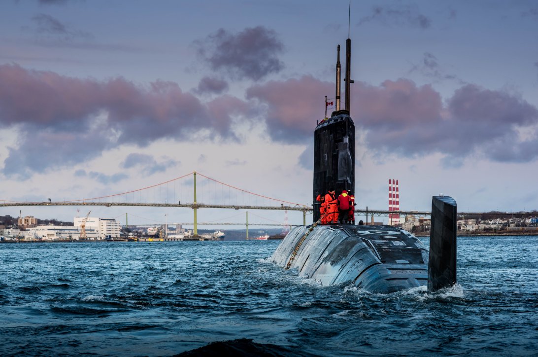 RoyalCanNavy's tweet photo. Your #RCNavy’s #HMCSChicoutimi and #HMCSWindsor deployed for a combined total of 330 days this year demonstrating your Navy’s ability to concurrently deploy its #submarines and provide invaluable support to #Canada’s allies. #StrongSecureEngaged #NCGD18 #NAVYDAY  @CanadianForces https://t.co/p764kURdzo