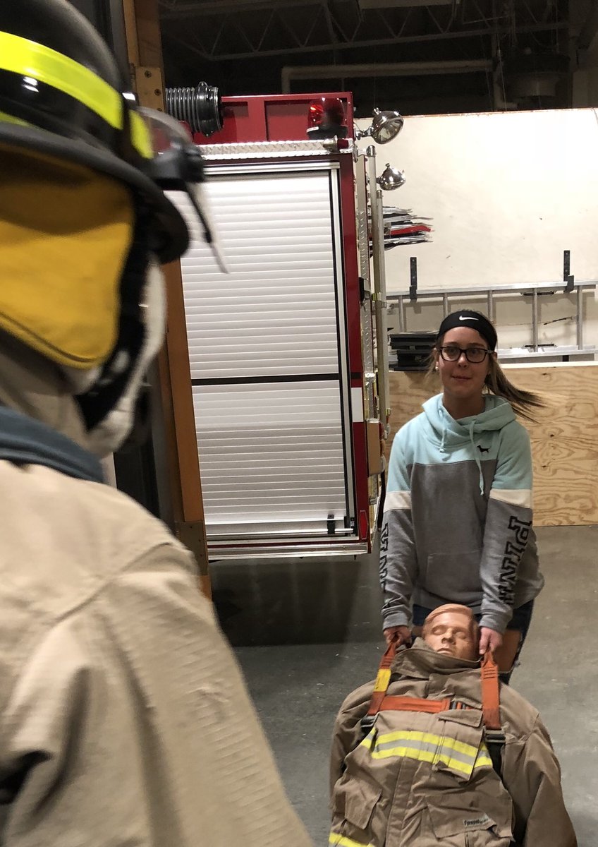 smdudeck's tweet photo. My favorite days as a counselor are watching students find careers they are passionate about! I can’t wait to watch this amazing young lady accomplish all her goals and dreams! Who says girls can’t fight fires!💪🏼 #GirlPower #Firefighter #SJSDProud 
@HillyardTech @TrumanSJSD https://t.co/WcvbJgWY64