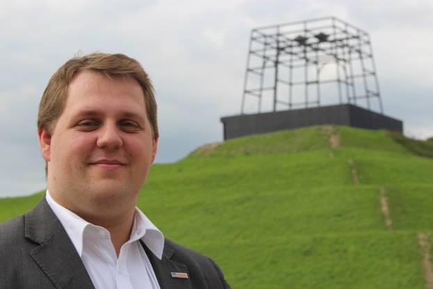 forzahmeer's tweet photo. Jordy Schaap: Sinds 2014 fractiemedewerker voor Forza! Haarlemmermeer.

Altijd de politiek van dichtbij gevolgd. Niet iets om blij van te worden. Met recht dat onze slogan zegt ‘het kan veel beter', want dat kan het! Daarvoor wil ik mij inzetten. Een eerlijke gemeente

Plaats 5 https://t.co/tc2vWvmN9D