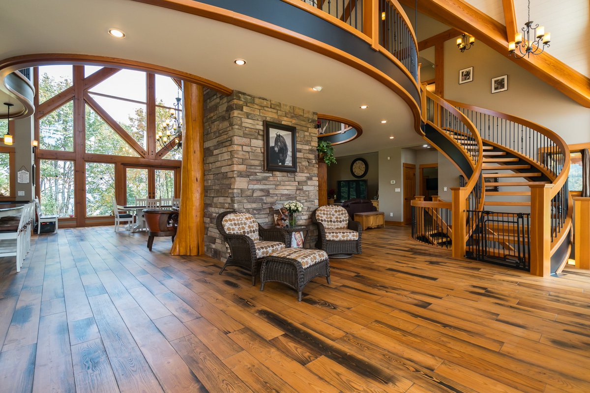 heklop's tweet photo. FOR SALE! 
43251 GLACIER ROAD Columbia Valley, BC 
$4,500,000 
https://t.co/fDObHBUBZb

#houseforsale #abbotsfordrealestate #teamhenryekloprealty https://t.co/g47K4ssORH