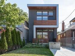 bpsouthtoronto's tweet photo. This Modern Dream Home is located in Baby Point around the corner from @bpsouth_toronto. It is about 2,000sf and is listed on @realtordotca for $1.84 Million.
#bpsouth #babypoint #modernhomes #babypointrealestate #torontorealestatemarket #realtortoronto #luxuryhomes https://t.co/IsKKVttl7i