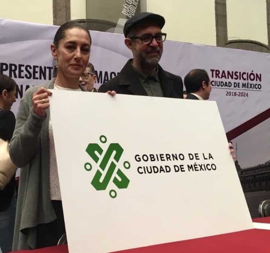 ContrapesoPol's tweet photo. Presenta @Claudiashein nueva imagen para la Ciudad de México, se dice que el diseño original es de Ismael Hernández, cuando en realidad se trata de una copia del grupo @NeuralFX https://t.co/f4INbzAqaQ