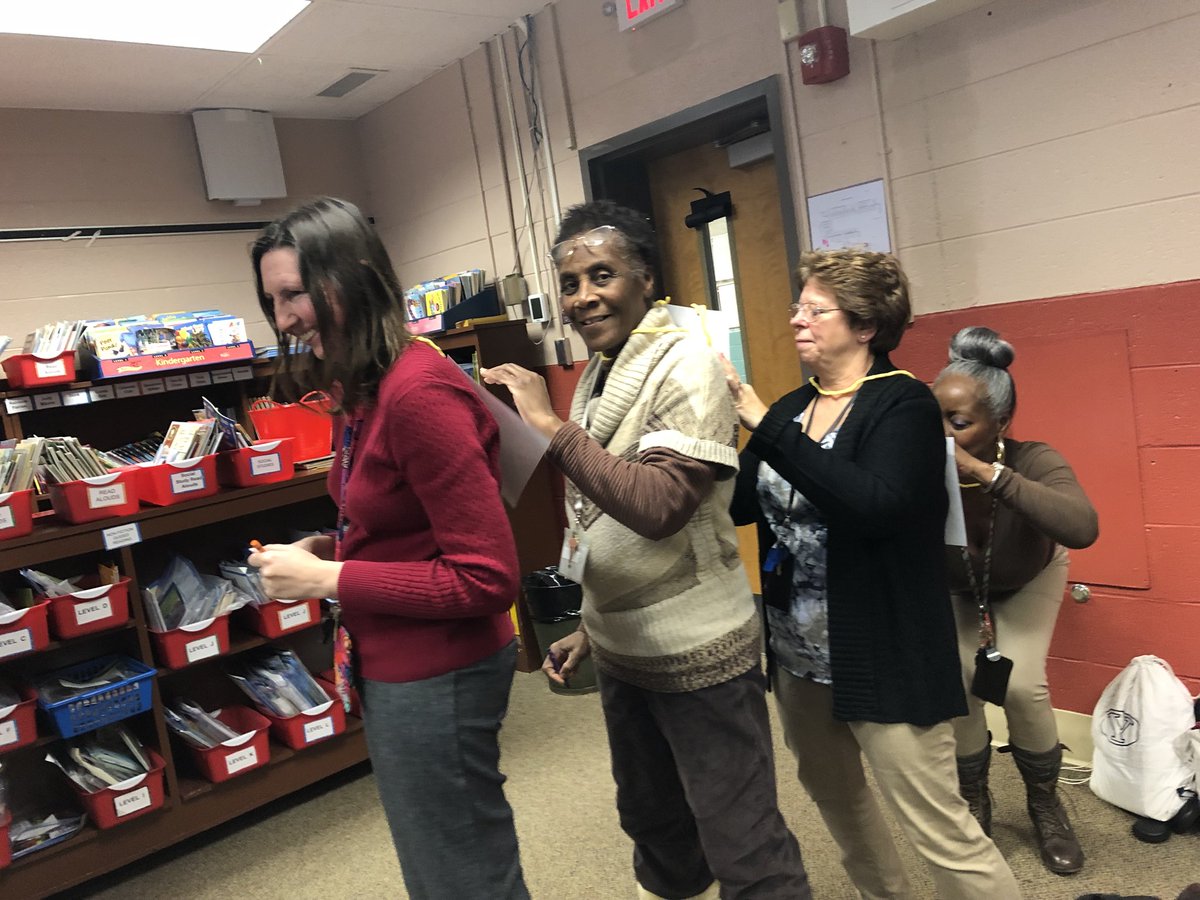 _AmandaFry's tweet image. Taking advantage of conference days with support staff PD. #EPTSD @MES_EPTSD #YouMatter #sellearning #sel