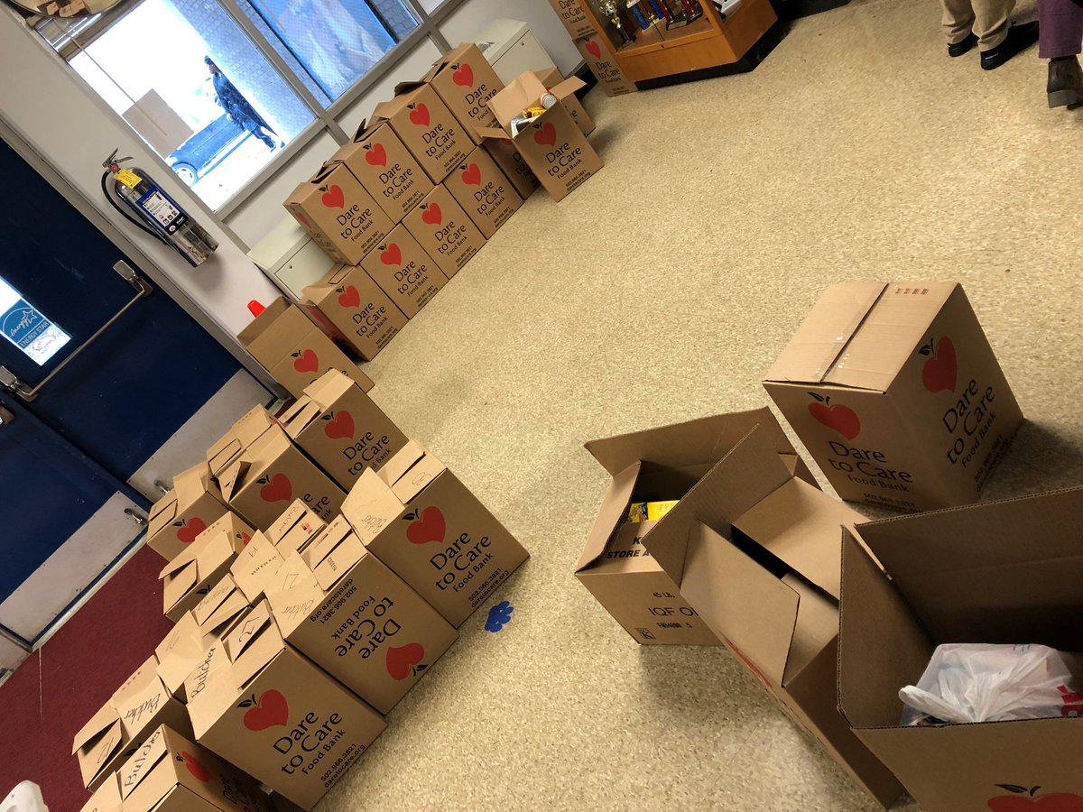 LuhrLions's tweet photo. Our Student Council has been involving the student body in collecting food for Dare to Care the last few weeks.  Thank you to all our families and students who donated! #LoveLuhr @JCPSAsstSuptES2 https://t.co/sOlXbG8zpi