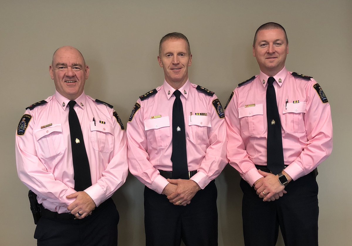 STPSmedia's tweet photo. STPS administration kick off #bullyingpreventionweek by donning pink shirts for their shift! #ipledge #TagTheKindness (l-r Insp. Zehr, Chief Herridge, Deputy Chief Roskamp) https://t.co/6eHYLzSMaJ