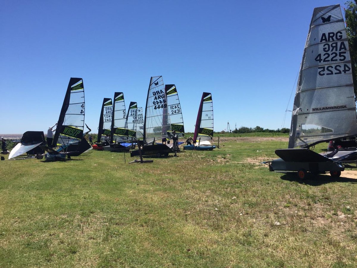 nauticoquilmes's tweet image. ¡En minutos arranca la jornada en el último día de competencia de la Copa Argentina de #Waszp en el @nauticoquilmes! ⛵️