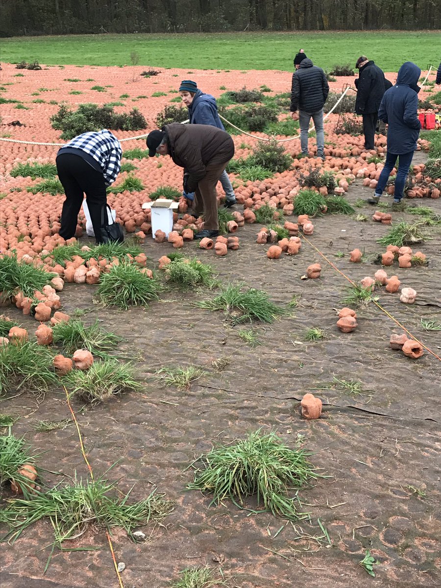 leawinkeler's tweet photo. Saying goodbye to the marvellous art project #CWXRM with 600,000 sculptures representing all #WW1 dead in Belgium. People take some home - It may look a bit greedy but it also means they adopt the victims and will remember beyond the #Centenary #FlandersFields https://t.co/roTo5oc5wn